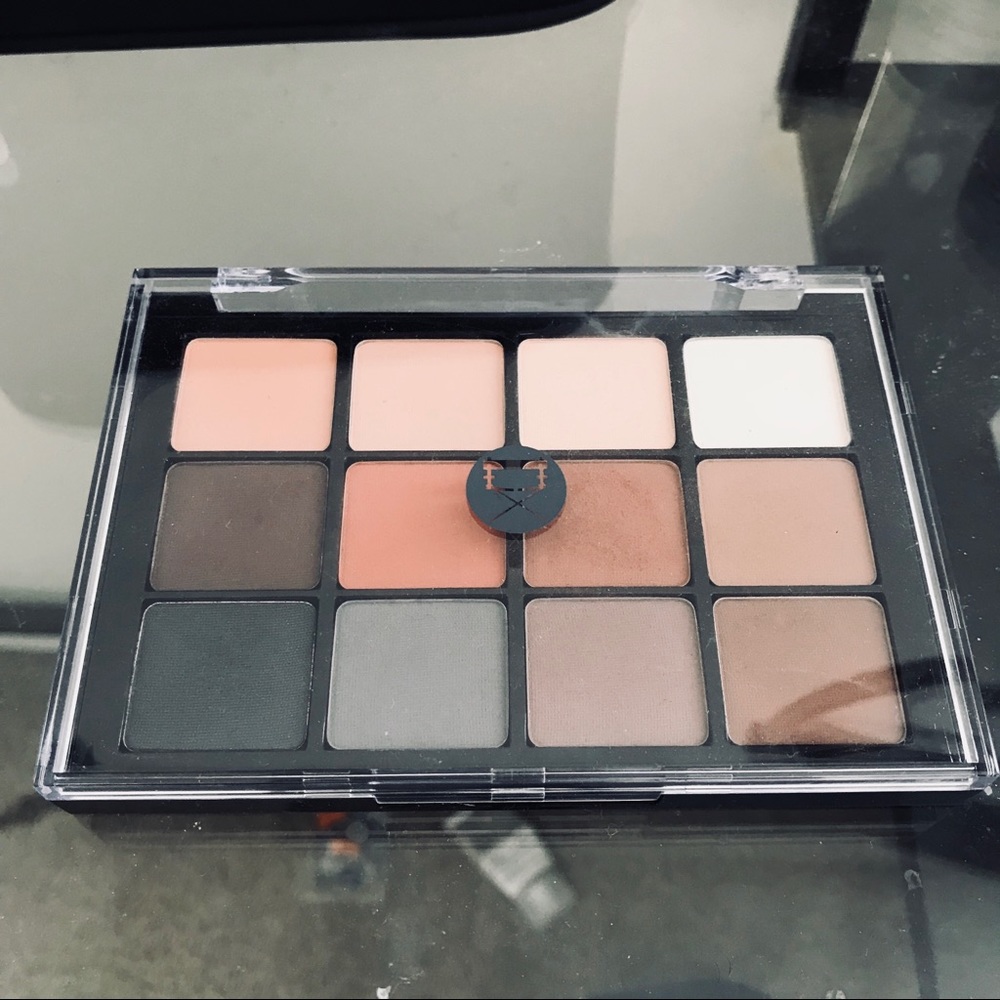 VISEART 01 Basic professional eyeshadow palette